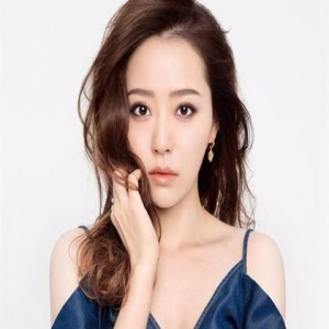 不提妈妈和老公 张靓颖：希望家里和工作好好的