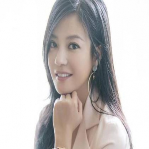 玩资本牛大了！赵薇成华语明星控股上市公司第一人