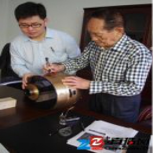 袁隆平成卡萨帝电压力煲首位专家级用户