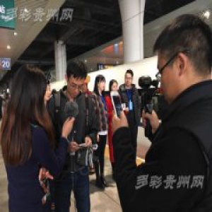 云南媒体记者体验沪昆高铁： “我们”的距离更近了