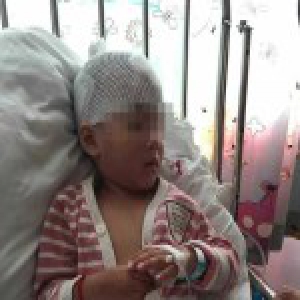 父亲卖新房为4岁女儿治癌遭冷遇 车已原价卖掉