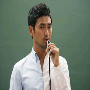 袁弘“单挑”卓伟 被回复：你成功地引起了我的注意