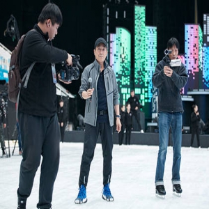 张艺谋玩起假人挑战来，也跟别人画风不一样(图)