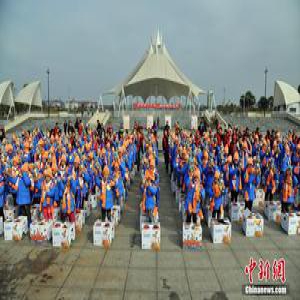 继续提高重点高校招收贫困生比例