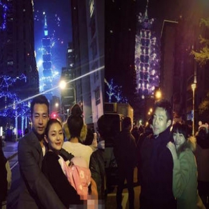 大S跨年晒照少汪小菲 粉丝急问：你老公呢？