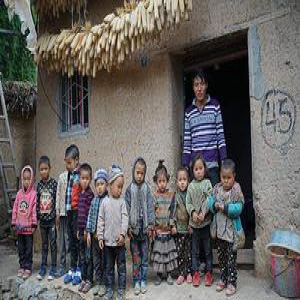 教育部：学生自带桌椅现象在大部分贫困区已消除