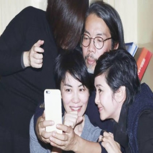 终于开金口！王菲庆功宴不停讲﹕大家都辛苦了