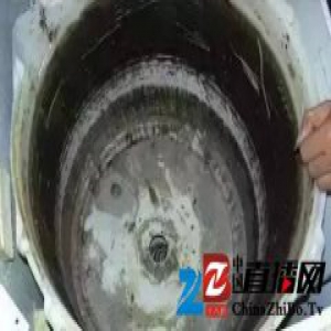 天天用它来洗衣服，却从来没有清洗过它，脏死了！