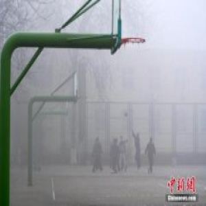 环保部：重污染天气持续 62城启动黄色及以上预警
