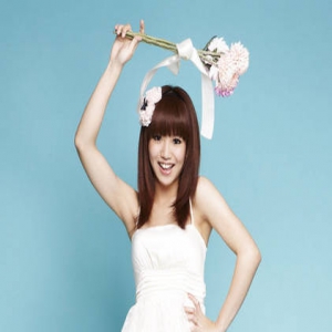 郭书瑶与男友甜蜜共度跨年夜 谈恋情：当下最珍贵