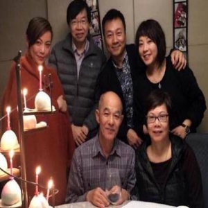 回忆杀！邓萃雯与黎耀祥再聚首 网友喊话求再度合作