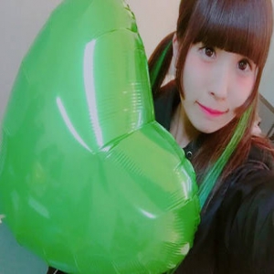 日女星被曝拍卖粉丝礼物赚钱 道歉：我真的很糟糕