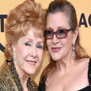 雷诺斯费雪母女葬礼定于周四 生前意愿：一直在一起