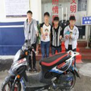 为了炫富和攀比 18个未成年人组团盗摩托