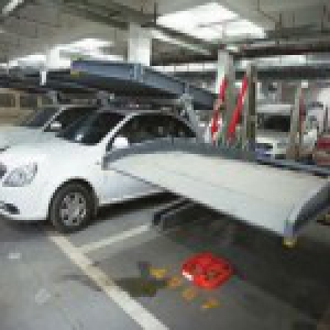 小区立体车位太矮车停不进去 被疑套取国家补贴