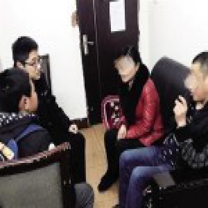 不愿上补习班挨打 9岁男孩去派出所告妈妈家暴