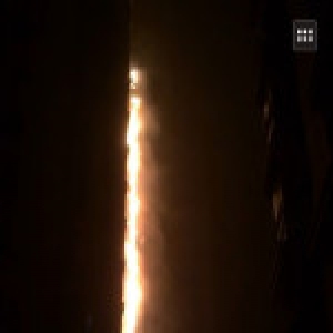 北京通州一小区起火引燃近10层楼 近百人疏散