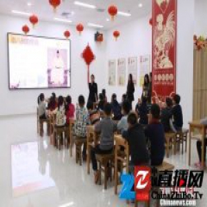 山东娃娃齐熬孔府腊八粥腌腊八蒜 盼丁酉鸡年