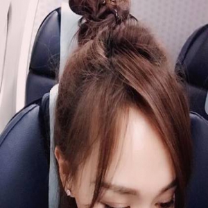 唐嫣给自己梳了个“鸡窝头”：好不好看都不接受反驳