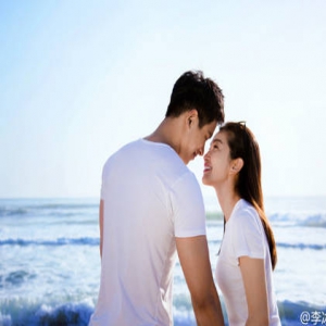 李冰冰公布恋情后首现身：跟他在一起特别心安