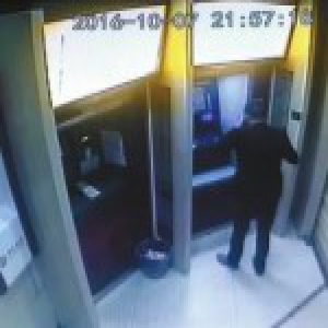 花甲男子与网友开房被盗2万 女方伙同情人分赃