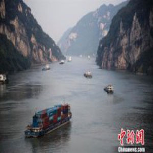 三峡船闸2016年通过量达1.3亿吨 创历史新高(图)