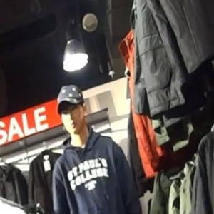 “十亿驸马”逛街专供减价商品 挑挑选选却不买(图)