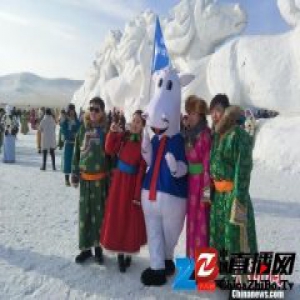 中国北方草原迎最大蒙古民族盛会