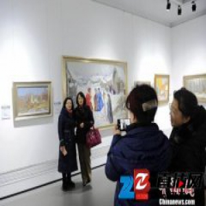 中国北疆举办俄罗斯油画展 百余幅俄罗斯冰雪油画亮相