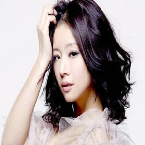 林心如获女baby送祝福 黄晓明提前预约玩伴