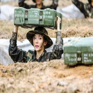 杨幂：吃土时很纠结，要强迫小糯米看一期《真男》