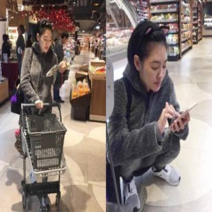 姐就是这么霸气！小S不顾形象蹲地玩手机