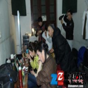 国家京剧院走进酒泉卫星发射中心 零下十度演《西安事变》