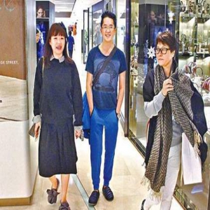 邓兆尊否认有“四姨太”：三个已经够烦了！