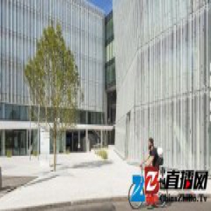 银行大楼设计得这样浪漫，主要还是为了给客户信心