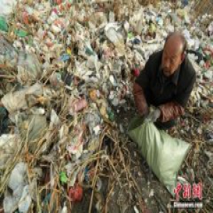 四部门：排查非正规垃圾堆放点 将按月公布情况