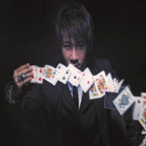 刘谦否认上央视鸡年春晚：想和家人好好休息