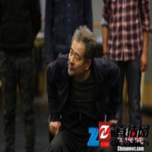 濮存昕饰李尔王称需“爬坡”：我本人不具备他的某些特质