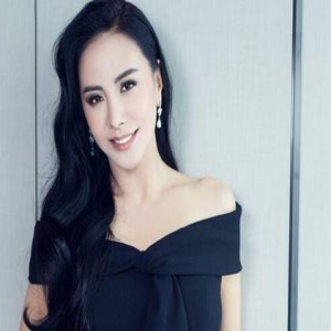 金钟影后田丽第二春触礁 发文感叹：没有什么放不下