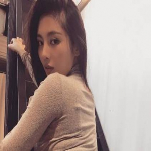 国产卡戴珊？“大嫂”徐冬冬晒近照 美臀霸屏超吸睛