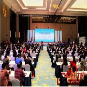 卢家艺林首登“红木奥斯卡”荣获十大新中式品牌