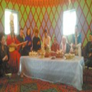 阿肯弹唱牧民新生活