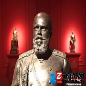 俄罗斯遴选302件百年文物首现中国