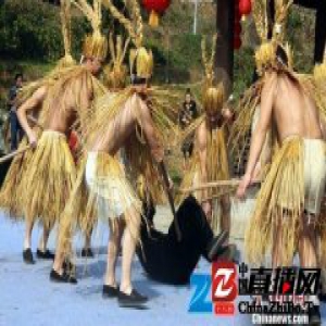 湖南湘西打造土司文化旅游区 土家儿女“赶年”迎新春