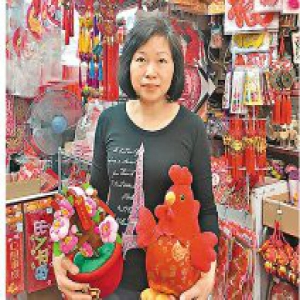 香港贺年饰品 鸡公仔最受欢迎