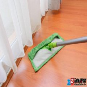 往水里加点料，轻松拖地板