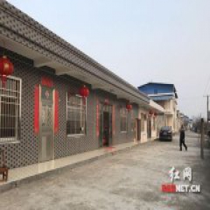 七旬老汉弃商回村做保洁 最大心愿是入党