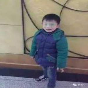 宁波2失联男童被找到：一堆衣服压着均不幸身亡 距离妈妈只有5米