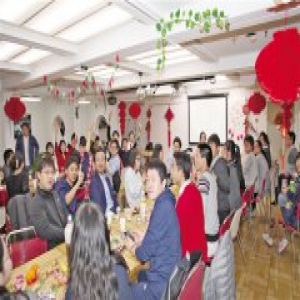 经济日报：真情演出感动观众 精神盛宴联结众人