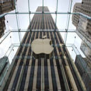 谷歌品牌价值升至7510亿元 超越苹果成全球第一